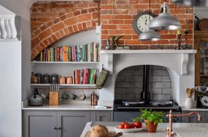 Photo 11- click for photo gallery